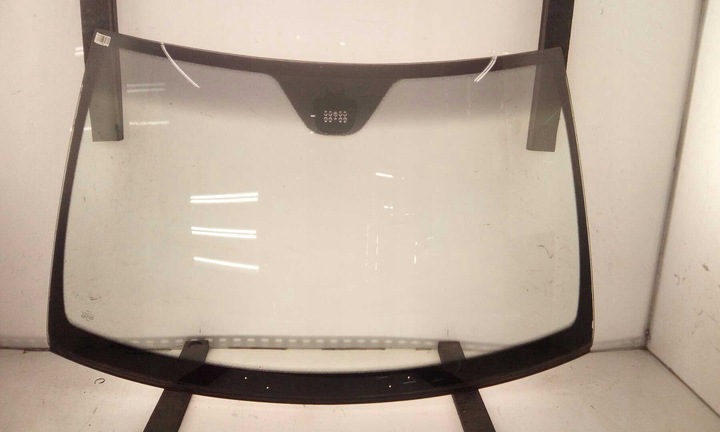 фото №1, Стекло лобовое передняя mercedes c-klasa w203 2003-2007 датчик