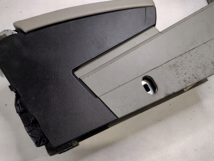 фото №9, Тунель середній підлокітник volkswagen passat b6 sedan 3c0863319j