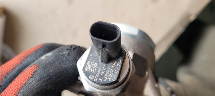 фото №7, S7 4g помпа wyskiego тиску пального 4.0 tfsi 079127025aj s6 c7