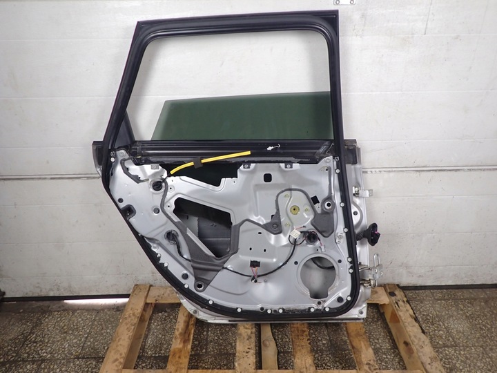 фото №8, Двері лівий зад audi a6 c6 2.7 універсал європа ly7w