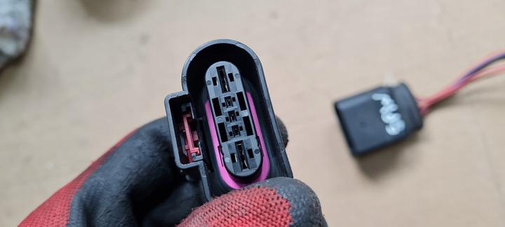 фото №7, A7 4g штекер разъём соединитель 8k0973805 1k0919231 a6 c7 4g