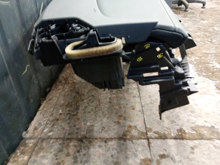фото №10, 4kr857001j консоль роздавальна audi e-tron нова