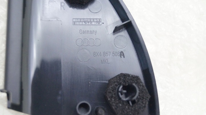 фото №3, Audi a1 заглушка трикутник маскувальна накладка двері права