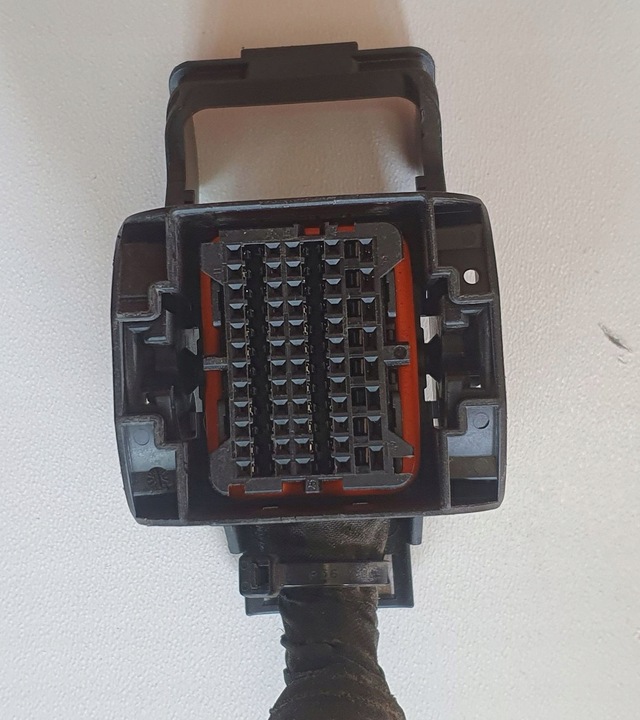 фото №8, Штекер комп'ютера контролера bosch me 17.3.0 magnetimarelli 9gf 1928405217