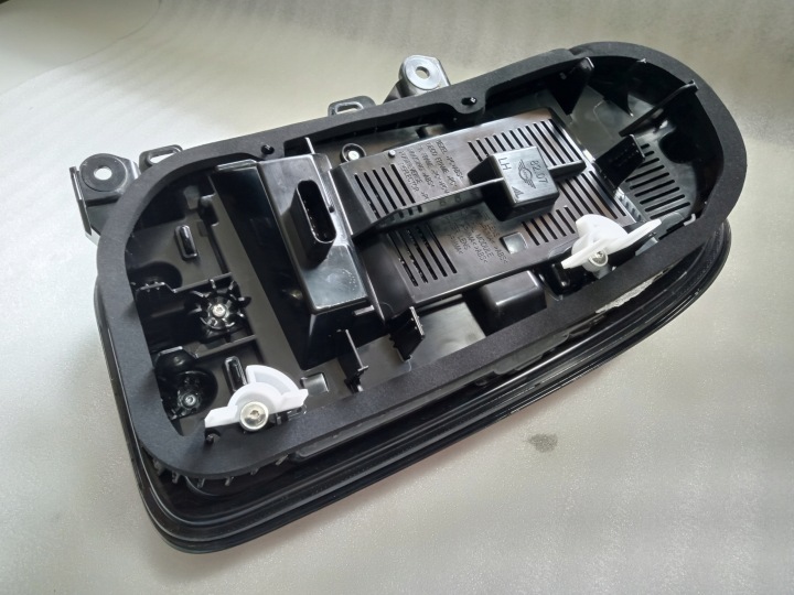фото №8, Mini countryman f60 рестайлинг фара левое зад 8492293 org.