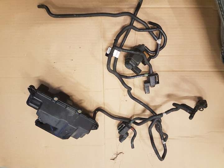 фото №1, Audi rs4 b9 2.9 dec вакуум вакуум 06m131055fm