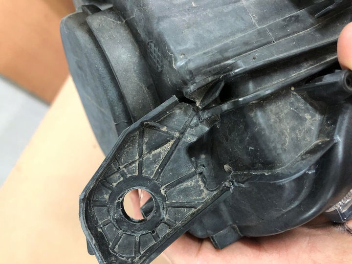 фото №6, Citroen berlingo iv лампа правая перед 9816824780 eu