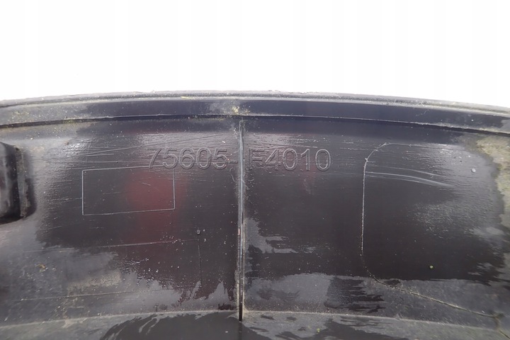 фото №7, Toyota c-hr chr планка na крило зад задня права