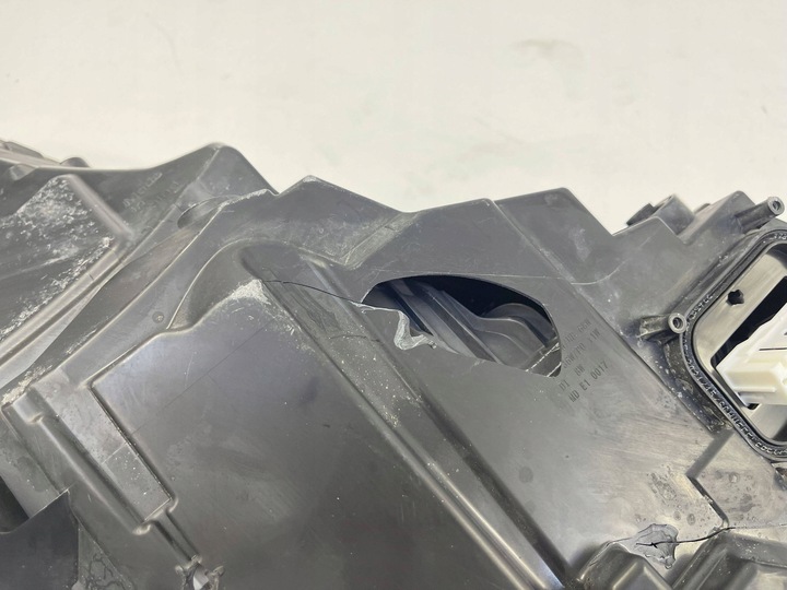 фото №10, Tesla модель 3 2017 перед сторона левая лампы передние