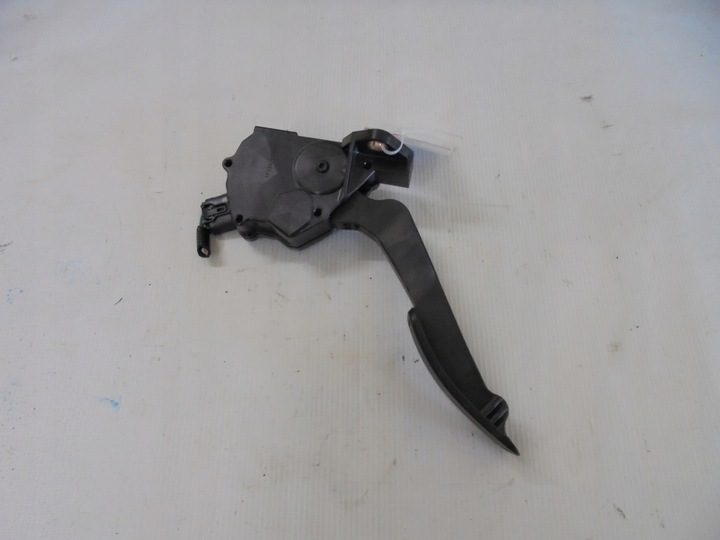 фото №1, Педаль газу subaru impreza gh 2.0d 4x4 2009