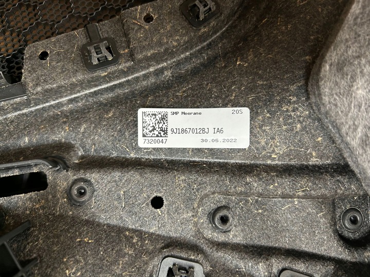 фото №7, 2022 porsche taycan 9j1 боковина дверь передних 9j1867012