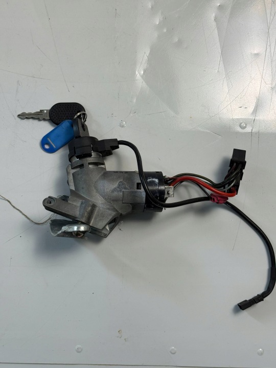 фото №13, Комплект стартовый ecu спидометр замок зажигания mercedes sprinter w901-w904