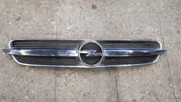 фото №1, 13106811 решітка радіатора решітка opel vectra c signum срібний