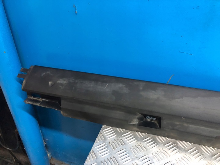 фото №2, Vw passat b6 3c 3c0 планка накладка порогова права 3c0853856a