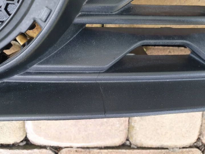 фото №9, Opel zafira d vivaro c решётка радиатора 2510335x