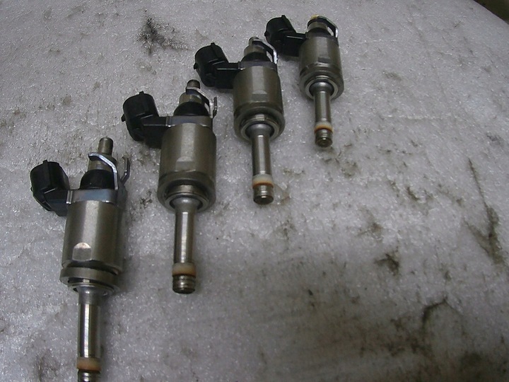 фото №1, Mazda 3 bm 2 1,5b skyactiv инжектор 15r