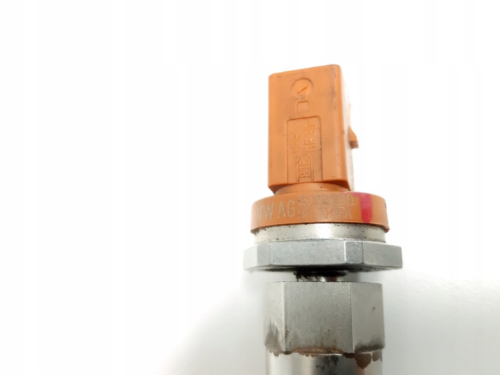 фото №3, Планка вприскувальний 1.2 tsi cbz 03f133320c 06j906051d