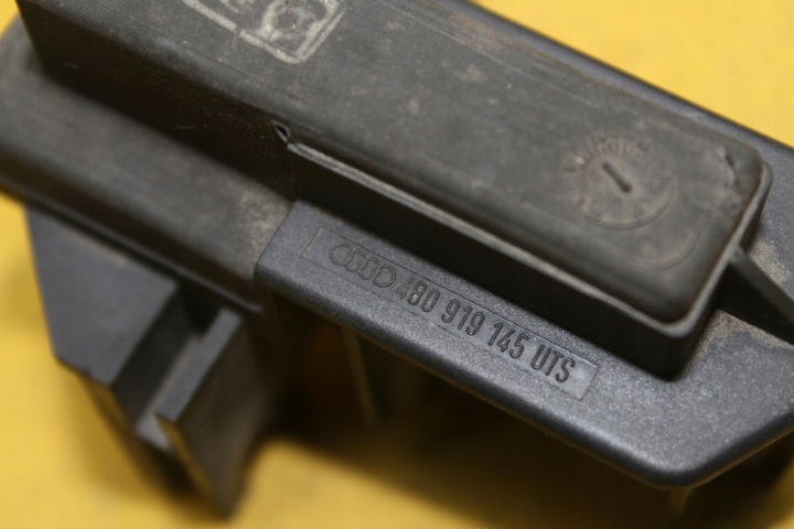 фото №6, Приймач годинника audi a4 b6 4b0919145