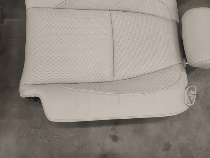 фото №8, Mazda 3 bp iv usa sedan диван зад спинка сиденье кожа подголовники