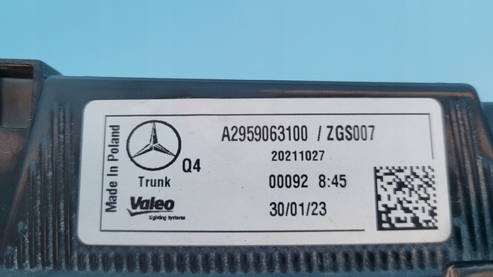 фото №15, Mercedes eqe w295 350+ 23r лампа задня led накладка a2959063100