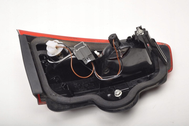 фото №7, Ford mondeo iv mk4 универсал рестайлинг лампа правая задняя правый зад w крышка багажника