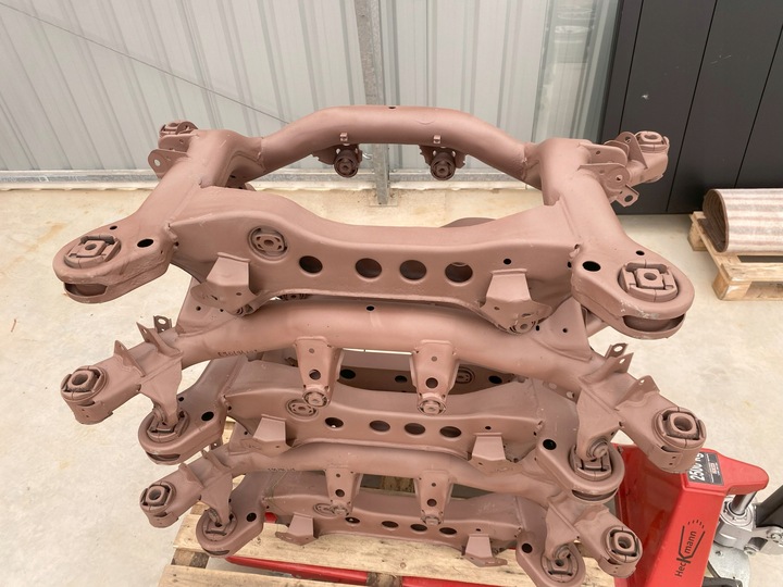 фото №8, Bmw e90 e91 e92 e93 e81 e87 e88 балка задняя подрамник wypiaskowane + okrętówka