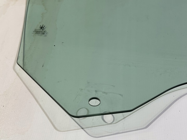 фото №7, Стекло боковая перед передняя дверь водителя левая maserati granturismo 2008+