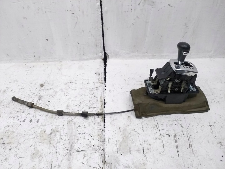 фото №1, Audi a8 s8 d3 4e 2005 домкрат изменения коробки передач / верхний