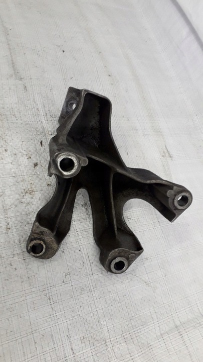 фото №6, Audi a4 b6 - лапи двигателя 8e0199307e