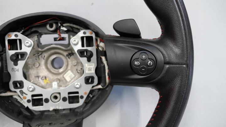 фото №9, Mini countryman jcw r60 кермо шкіра пелюстки червона nić