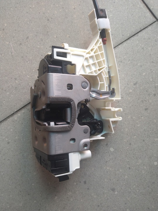 фото №1, Замок дверь правые перед sprinter 906 a9067201735