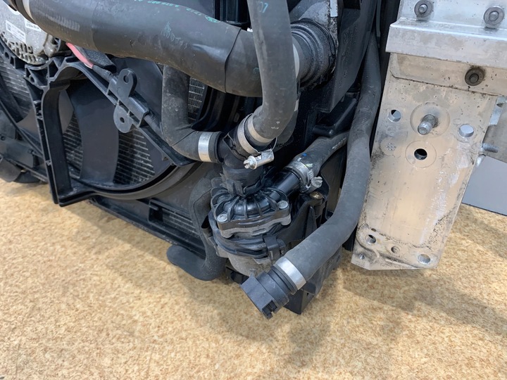 фото №10, Bmw x5 f15 pas переднее радиатор m50d