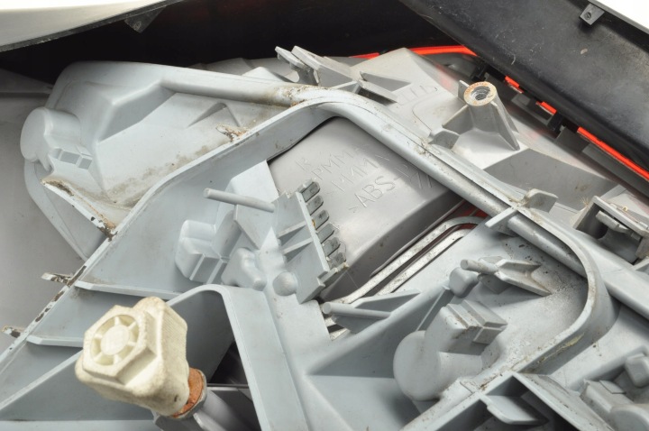 фото №9, Opel signum фара права задня праве зад hb 5d європа 93177991