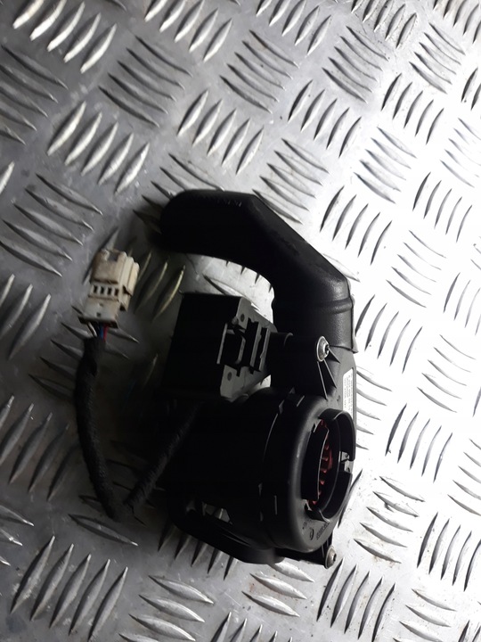 фото №1, Mercedes c w204 вентилятор блоків управління a2049060215