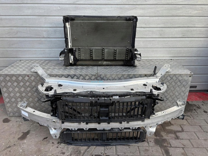 фото №1, Mercedes e-klasa w213 213 pas перед радиатор гибрид 2.0 идеал балка