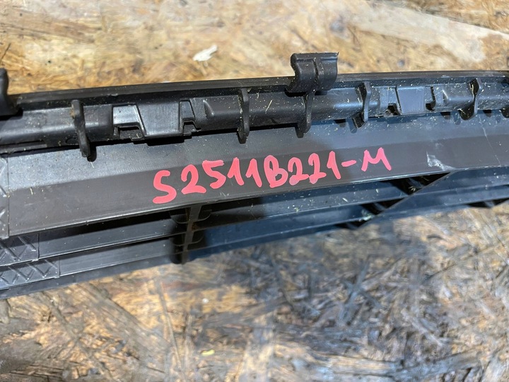 фото №12, Vw golf vii 7 5g0 рестайлінг 16-20 решітка решітка нижня бампера перед передня