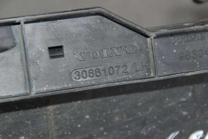 фото №5, Кріплення замка l / p перед volvo s80 ii
