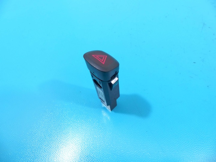 фото №1, Перемикач аварійних volvo v40 ii 12-19