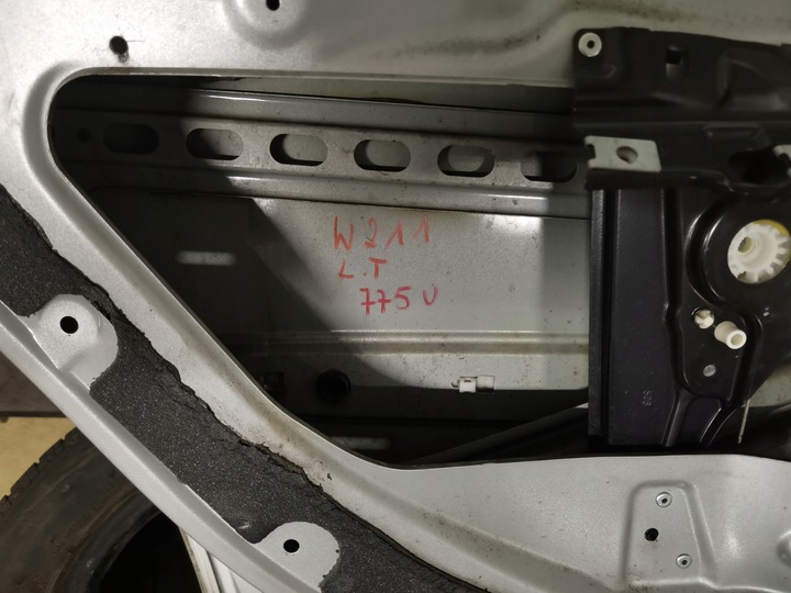 фото №15, Дверь левый зад универсал mercedes w211 e класс рестайлинг avantgarde цвет 775 775u