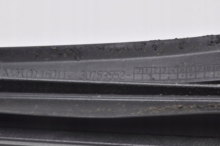 фото №9, Volvo xc70 ii планка скла прилегла до скла передня ліва 30753552