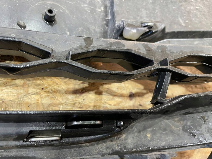 фото №11, Hyundai i30 i-30 ii 2 рестайлинг 14-17 решётка решётка радиатора решётка средняя бампера передняя