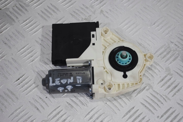 фото №3, Моторчик модуль стёкла правые перед seat leon ii