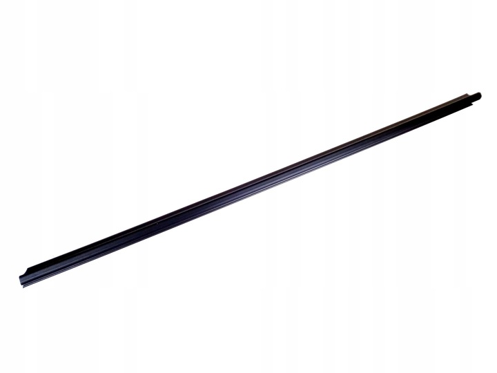 фото №1, Aygo i 05-14 планка уплотнитель стёкла дверь 3-y l