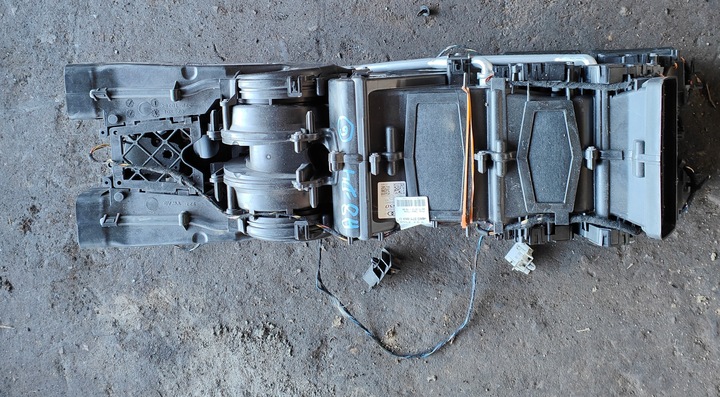 фото №1, Audi a8 d4 14r отопитель зад 4h0820004c