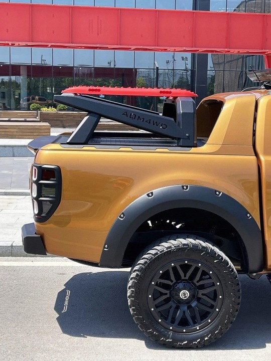 фото №8, Toyota hilux надбудова обладнання трубами платформа łasdna міцна міцна