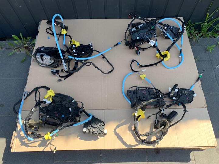 фото №1, Замок замки дверь soft close натяжители жгут bmw ix i20 комплект 7932225