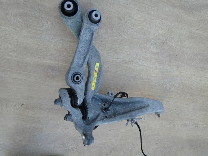 фото №5, Bmw f10 поворотный кулак передняя левая 2.0 2.5 d