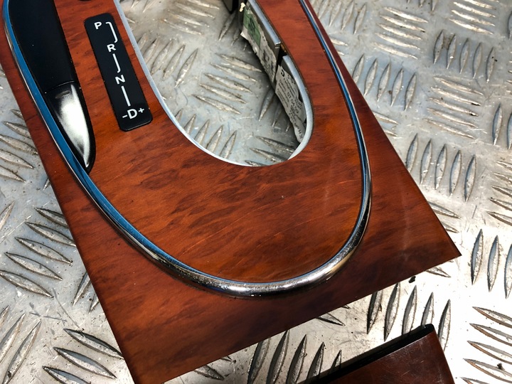 фото №9, Mercedes w211 рестайлинг classic планки декоративный дерево декоры комплект