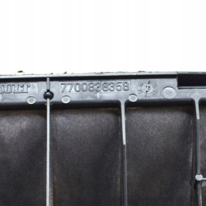 фото №6, Renault zoe 2016 решётка вентиляционная pod бампером задний