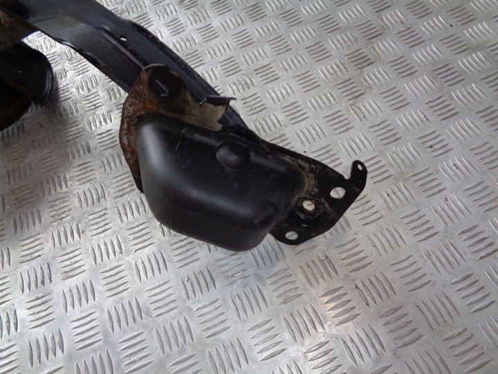 фото №6, Поворотна опора праві зад passat cc 3.6 v6 4x4 4motion